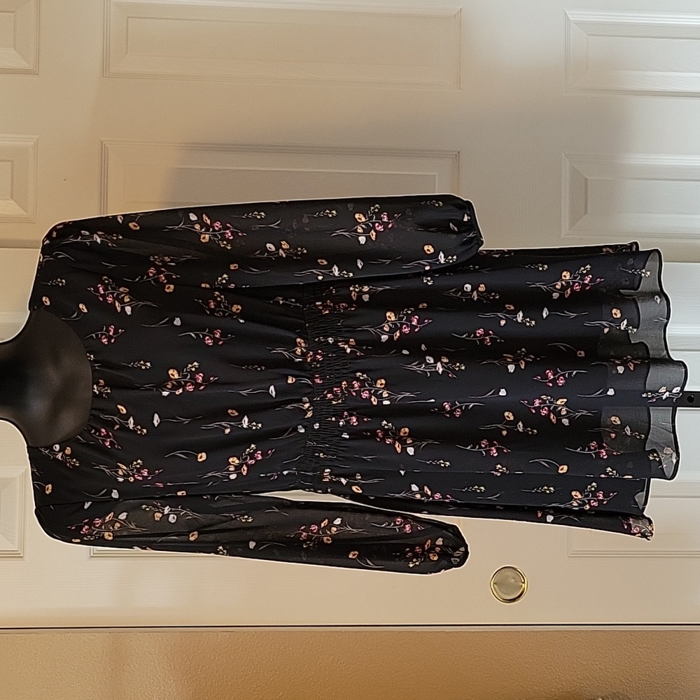 APRICOT Black Floral Dress